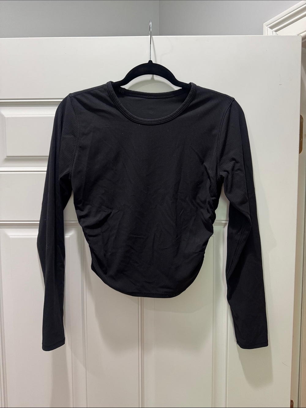 Black Long-Sleeve Ribbed Women's Top